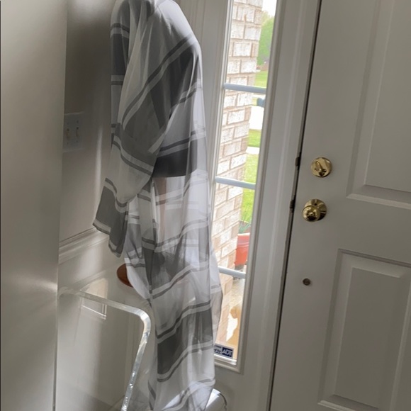 YE’S Maxi Dress - Picture 3 of 7